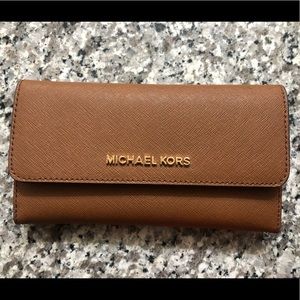 Large brown tri fold MK wallet, NEVER been used!